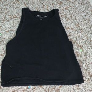 black crop tank top